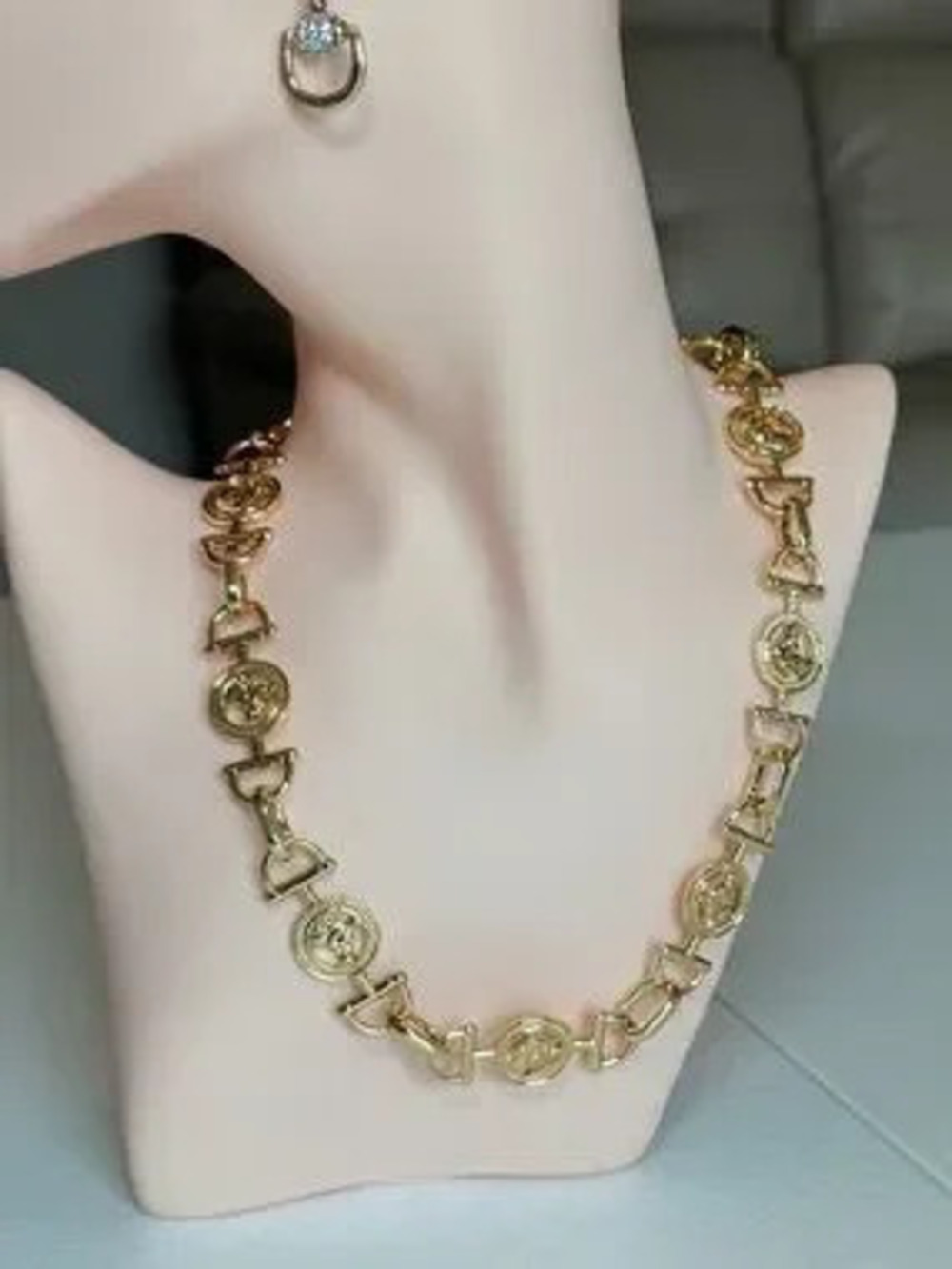 Luxury Gold-Link Medallion Chain Horsebit Necklace